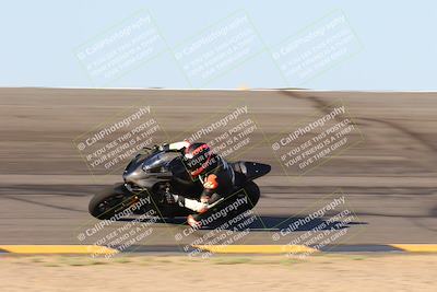 media/Oct-06-2024-Race Pace (Sun) [[d7d39ec7ad]]/5-Bowl Pans (830am)/